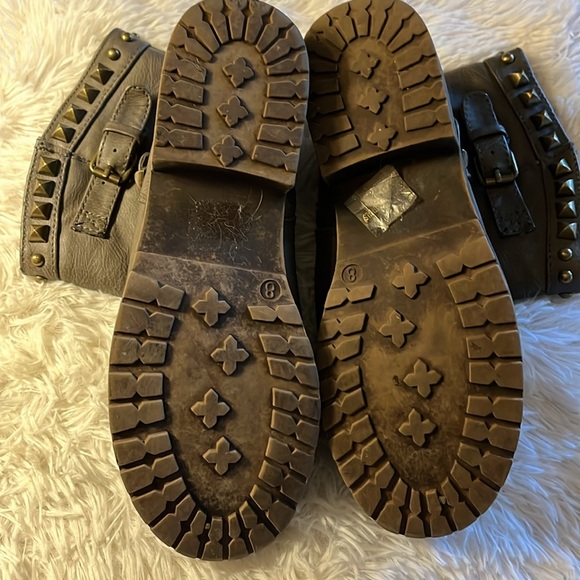 ♥️$5 FINAL PRICE Breckelle's taupe short boots  with gold studs faux leather 8 - Picture 4 of 4